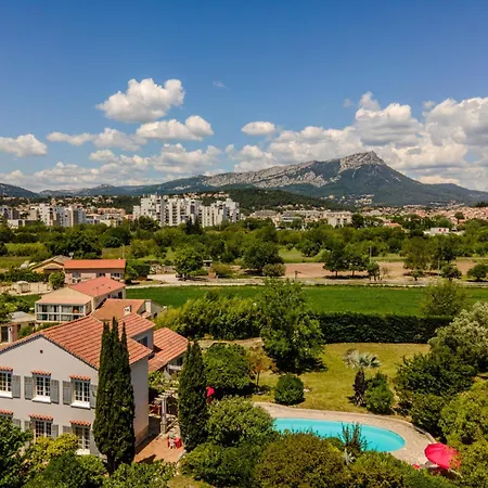 Villa Maison De Famille Avec Immense Parc Sans Vis A Vis La Garde (Var)